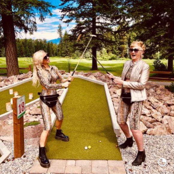 Snake skin print biker set leggings and crop top US S like new - Picture 3 of 9